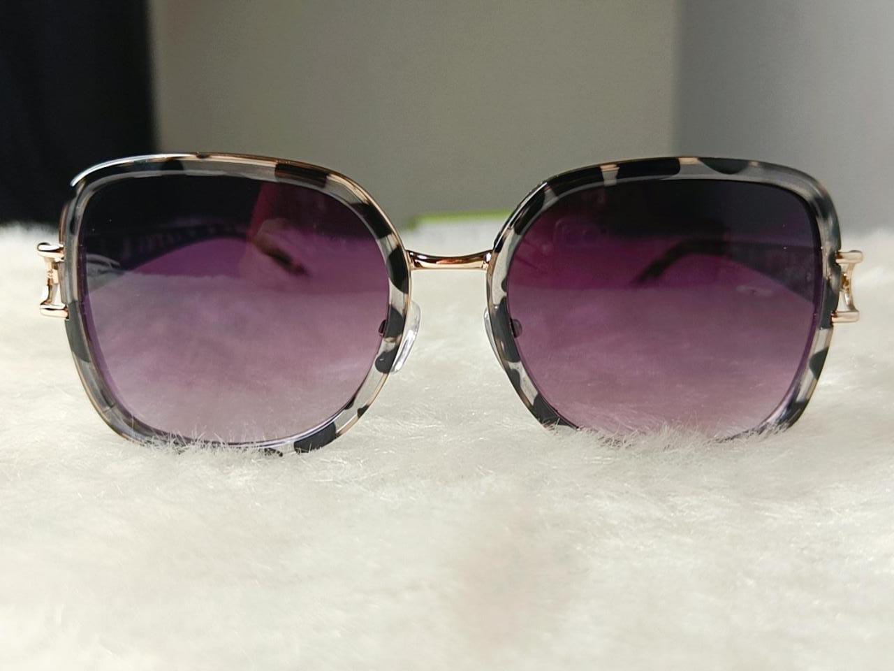 Yu Fashions Square Shaped High Fashion UV Protected Korean Sunglasses