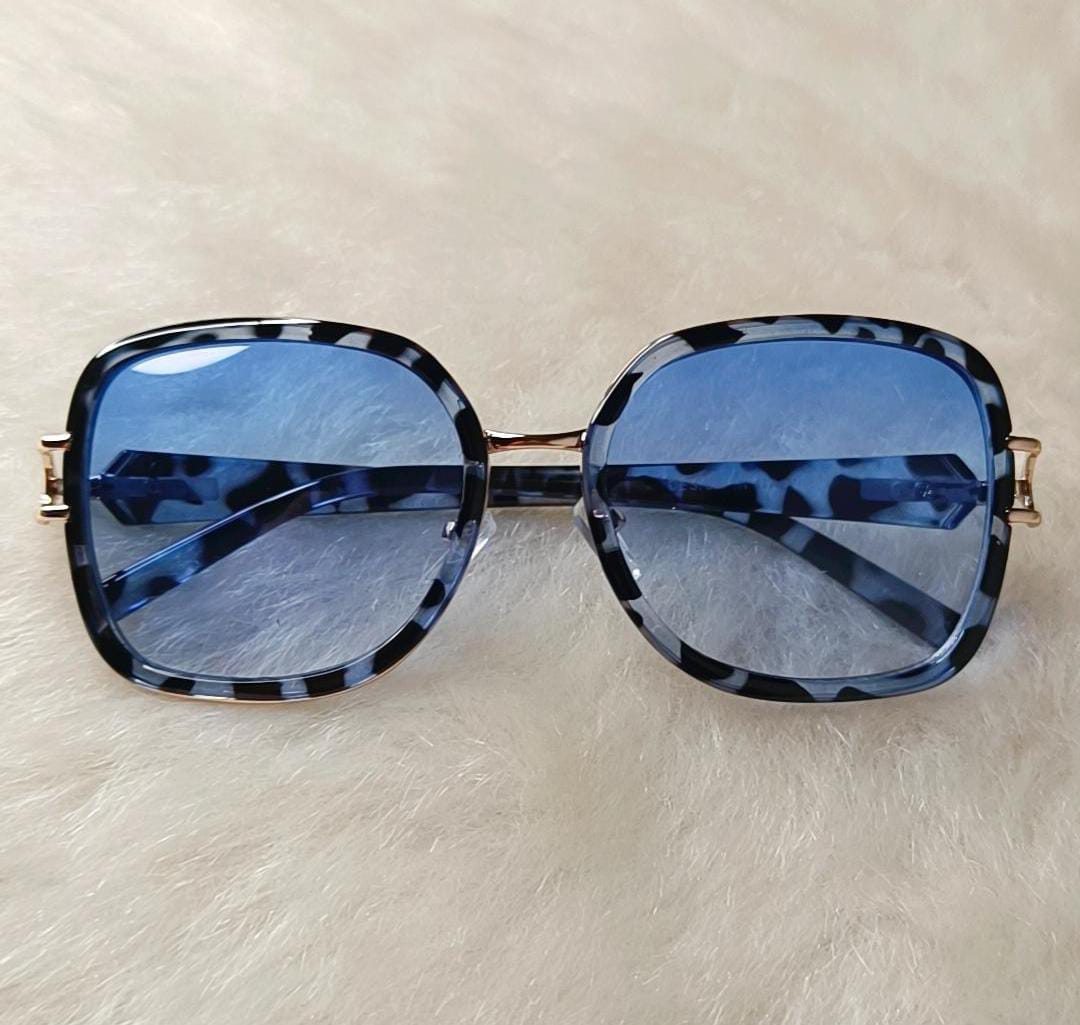 Yu Fashions Square Shaped High Fashion UV Protected Korean Sunglasses