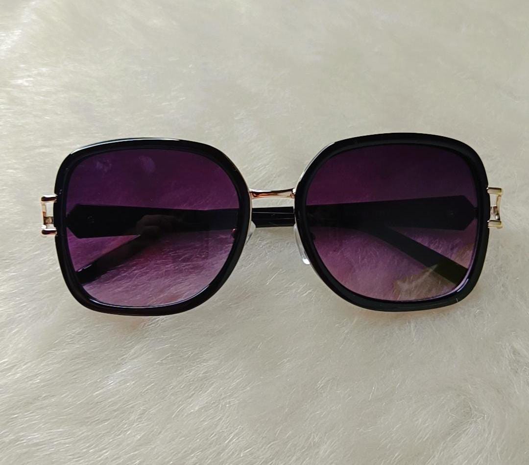 Yu Fashions Square Shaped High Fashion UV Protected Korean Sunglasses
