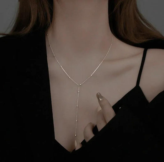 Yu Fashions Dotted Golden Korean Minimal Necklace