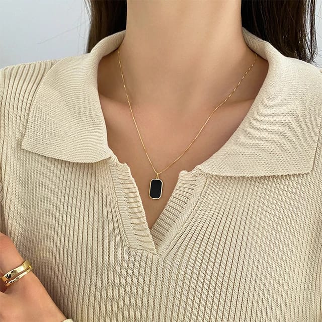 Yu Fashions High Fashions Black Stone Golden Korean Necklace