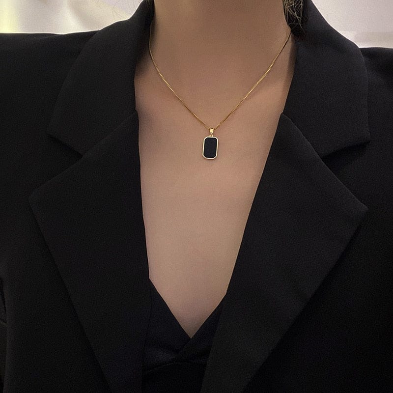 Yu Fashions High Fashions Black Stone Golden Korean Necklace
