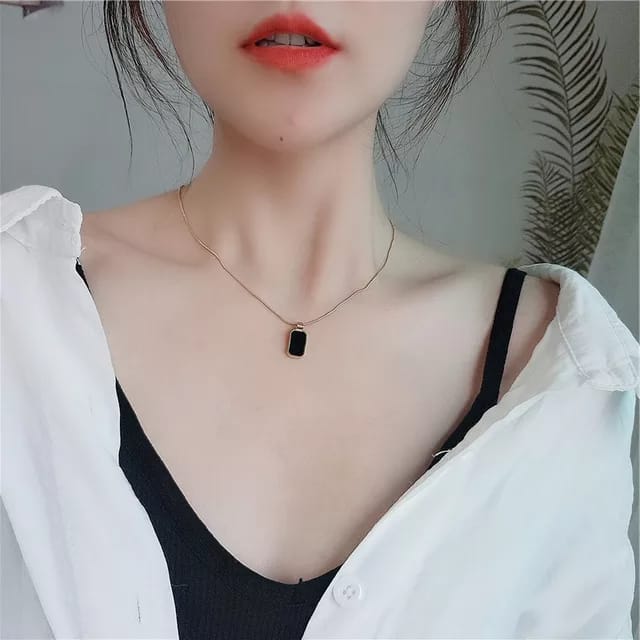 Yu Fashions High Fashions Black Stone Golden Korean Necklace