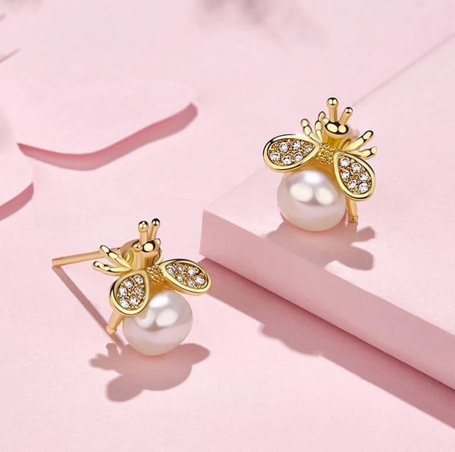 Yu Fashions Insect Bee Cute Golden Rhinestone  Korean Earrings Pair