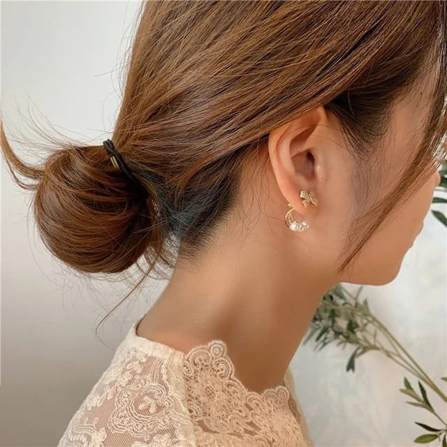 Yu Fashions Rhinestone Bow Pearl Korean Earrings Pair
