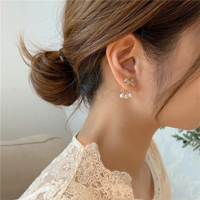 Yu Fashions Rhinestone Bow Pearl Korean Earrings Pair