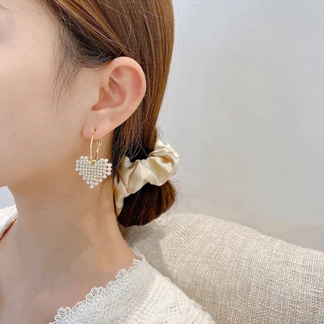 Yu Fashions Heart Shaped Pearl Rhinestone dual Layered Korean Earrings Pair