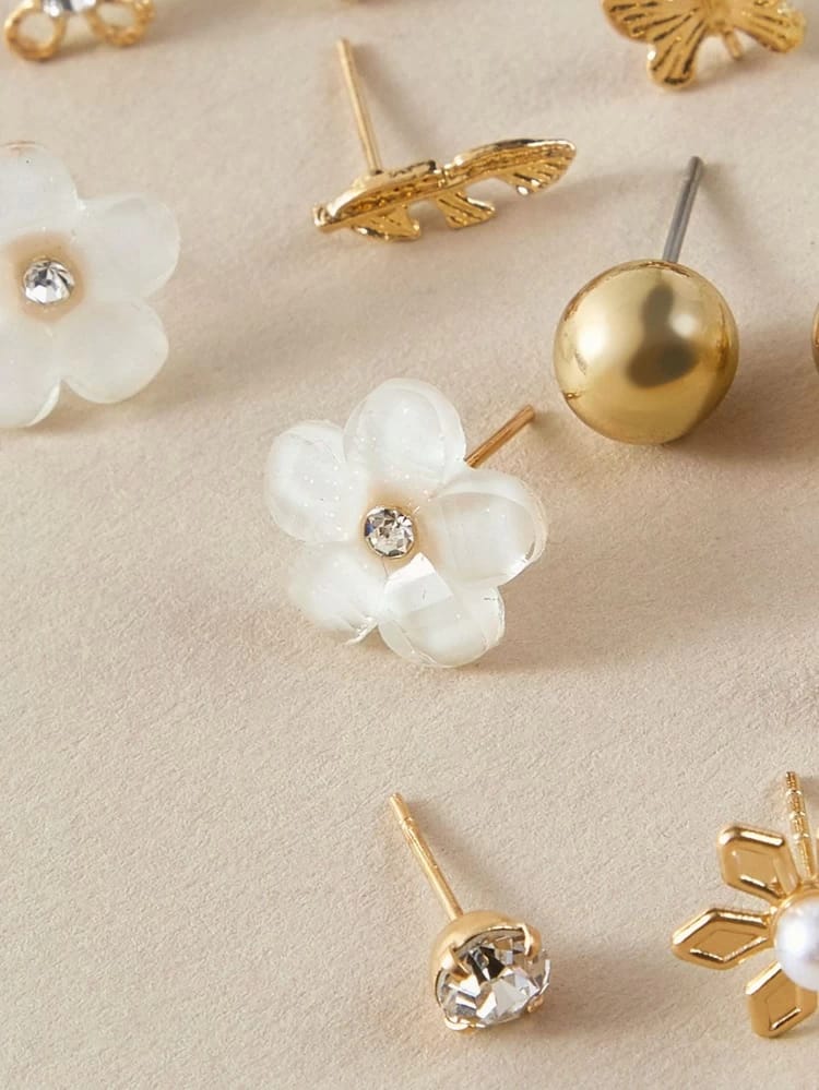 Yu Fashions Golden Leaf Pearl Flower Cute Studs Earrings Pair of 12