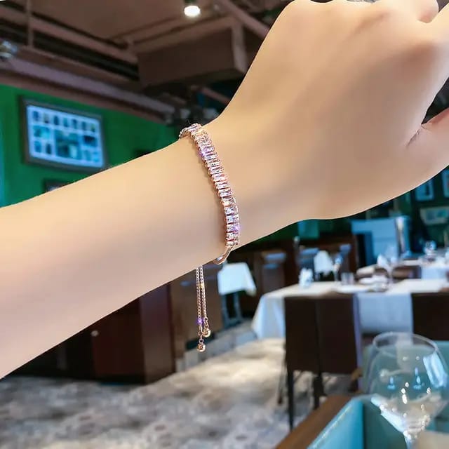 Yu Fashions Crystal Geometrical High Fashion Korean Bracelet