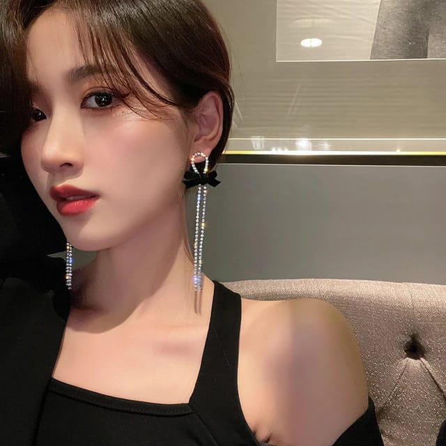 Yu Fashions Velvet Fabric Bow Knot Silver crystals Korean Drop Earrings Pair