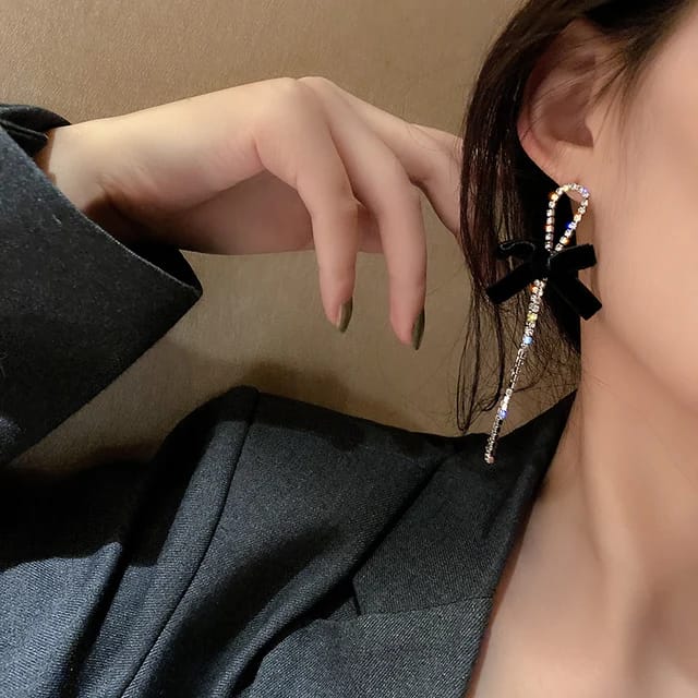 Yu Fashions Velvet Fabric Bow Knot Silver crystals Korean Drop Earrings Pair