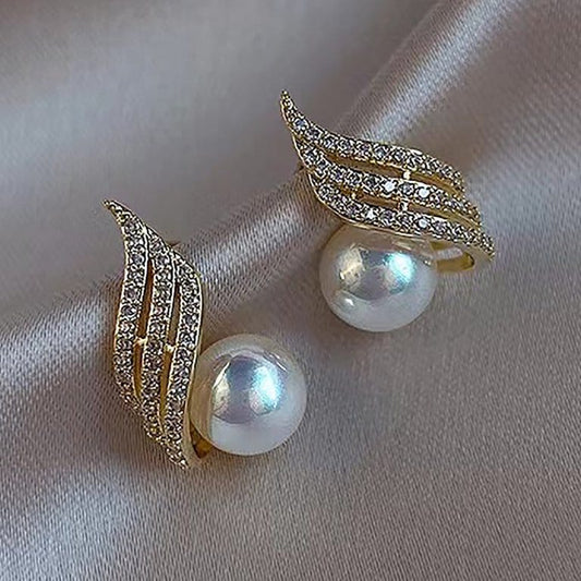 Yu Fashions Wing Shaped Rhinestone Pearl High Fashion Korean earrings Pair