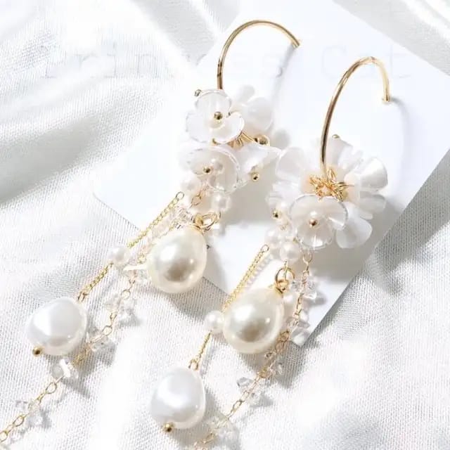 Yu Fashions White Shell Pearl Drop Korean earrings Pair