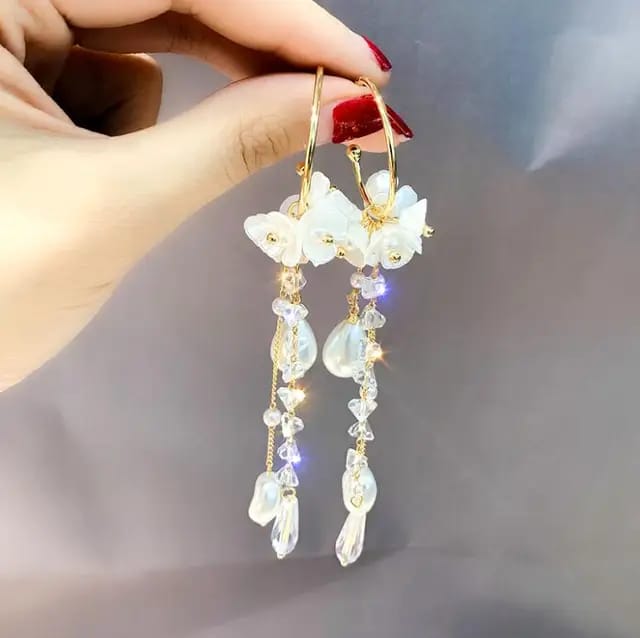Yu Fashions White Shell Pearl Drop Korean earrings Pair