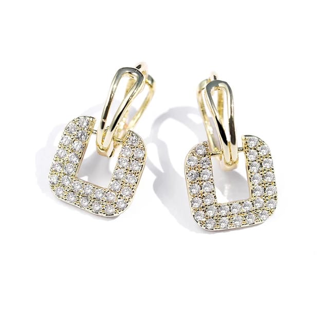Yu Fashions Geometrical Rectangular Shaped Rhinestone Korean Earrings Pair