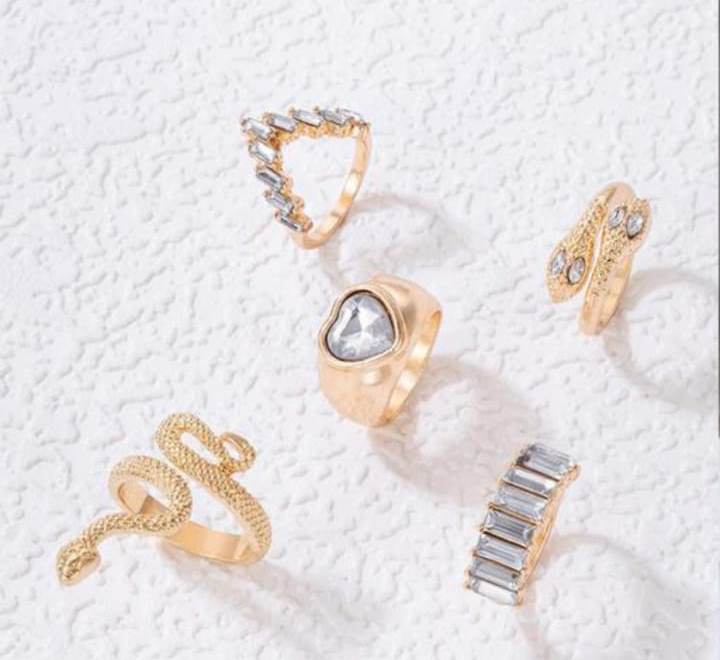 Yu Fashions Silver White Golden Snake Heart High Fashion Korean Ring Set of 5