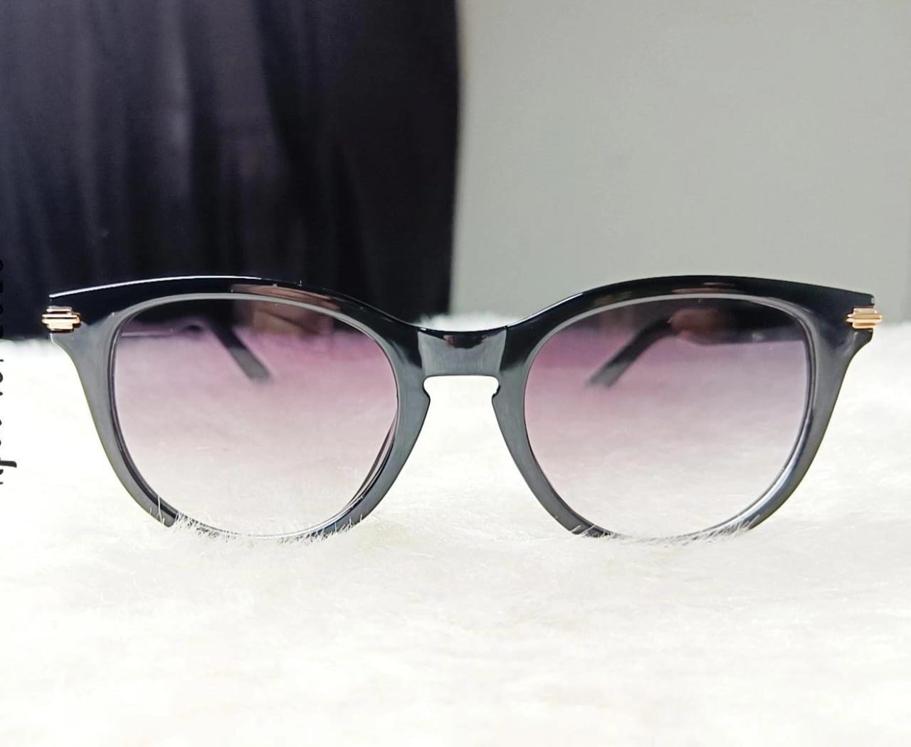 Yu Fashions High Fashion Edgy Classy UV Protcted Korean Sunglasses