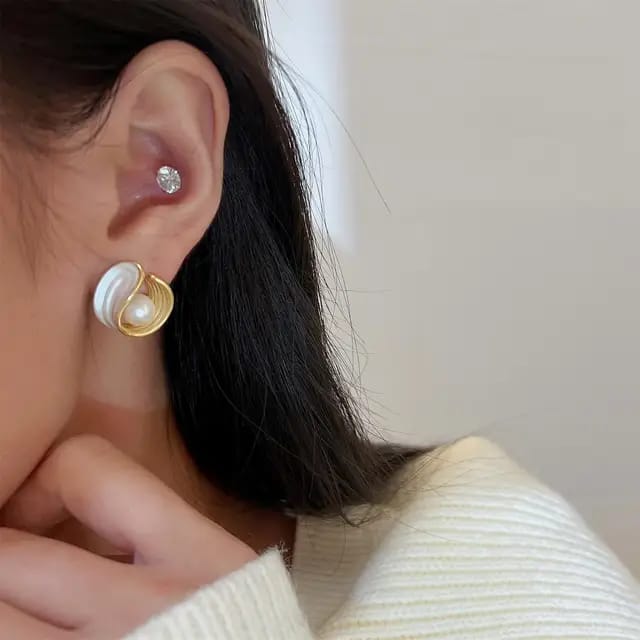 Yu Fashions Twisted Enamel Painted Pearl Korean Earrings Stud  Pair