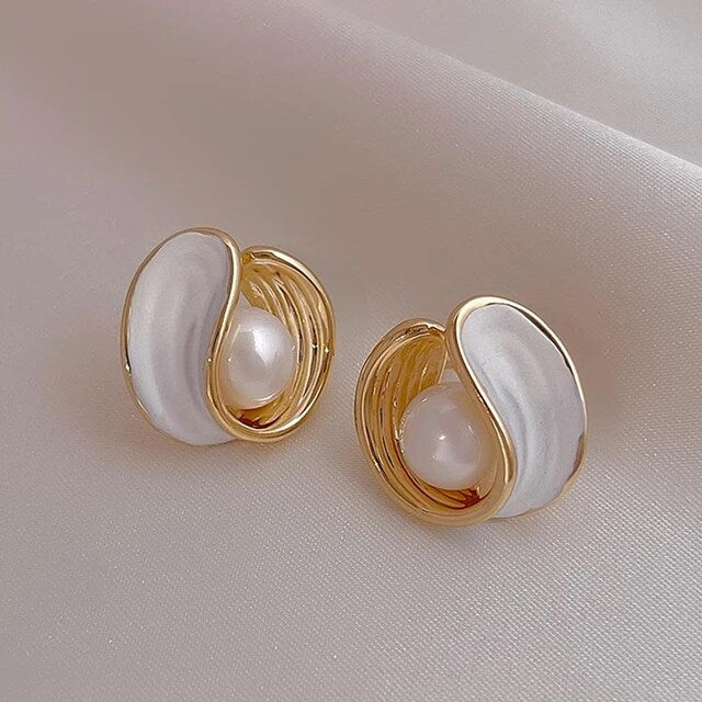 Yu Fashions Twisted Enamel Painted Pearl Korean Earrings Stud  Pair