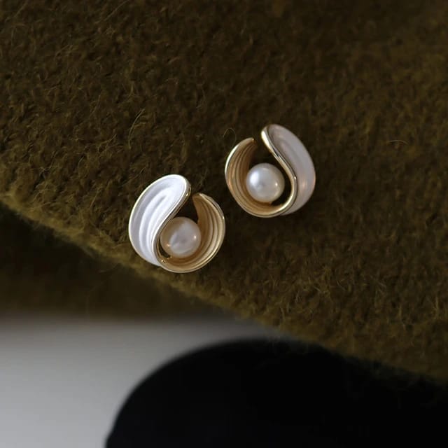 Yu Fashions Twisted Enamel Painted Pearl Korean Earrings Stud  Pair