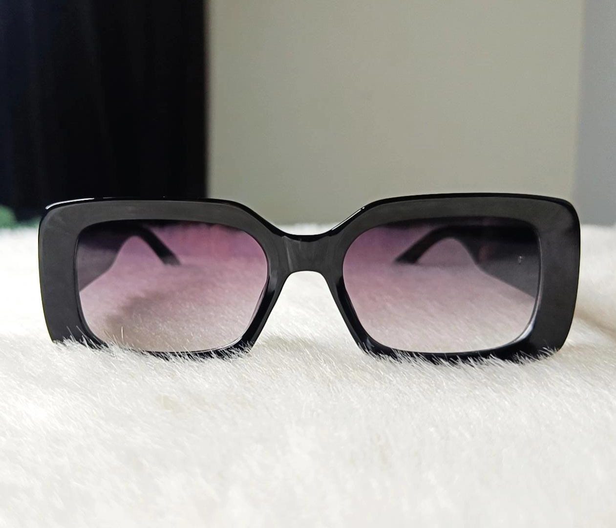 Yu Fashions High Fashion Edgy Classy UV Protcted Korean Sunglasses