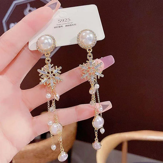 Yu Fashions snowflake Pearl Drop Crystal High Fashion Korean Earrings Pair