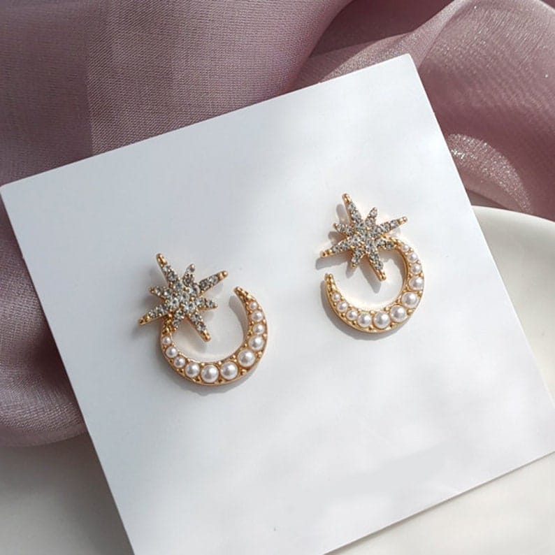 Yu Fashions Star Moon Pearl Rhinestone High Fashion Korean Earrings Stud Pair