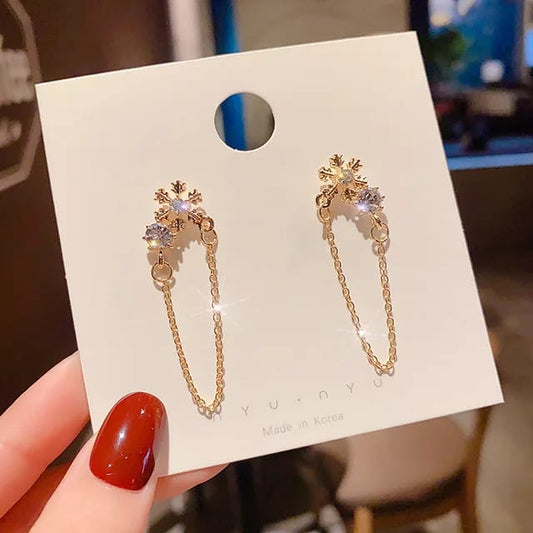 Yu Fashions snowflake Pearl Drop Crystal High Fashion Korean Earrings Pair