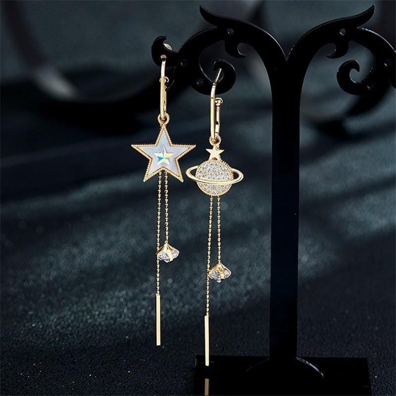 Yu Fashions Star Moon Globe Earth Asymmetrical High Fashion Korean Earrings Pair
