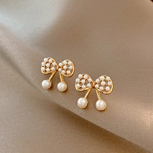 Yu Fashions Bow Knot Cute High Fashion Pearl Korean earrings Pair