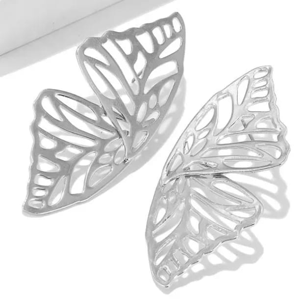 Yu Fashions Web Wing Butterfly Golden Korean earrings Pair