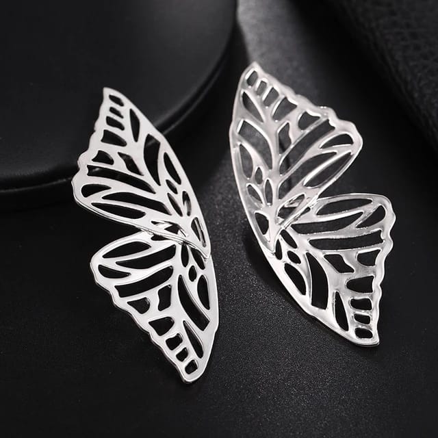 Yu Fashions Web Wing Butterfly Golden Korean earrings Pair