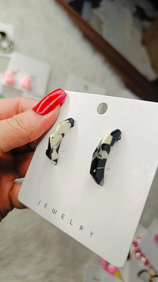 Yu Fashions Black & White Marble Print Cute Earrings Pair Deal