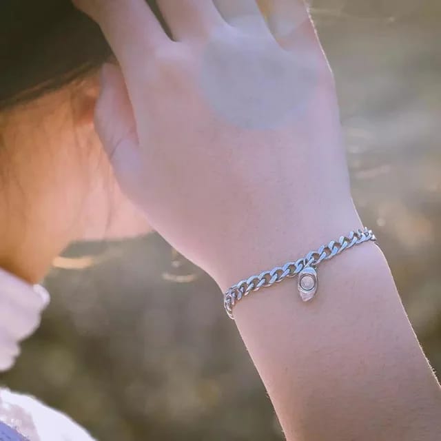 Yu Fashions Magnetic Couple Bracelets For Lover Men Women Love Chain Link Bangle Charm Bracelet