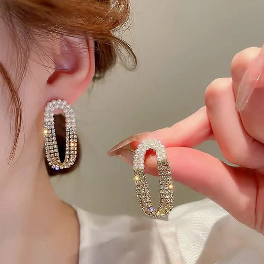 Yu Fashions High Grade Luxury Imitate Pearl Shiny Layers Diamond Tassel Korean Earrings for Women