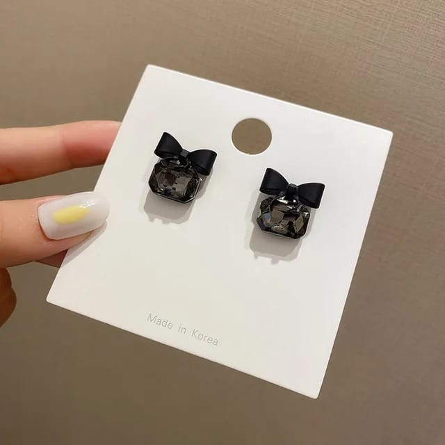 Yu Fashions Black Bow Knot Cubic Crystal Stud Earrings