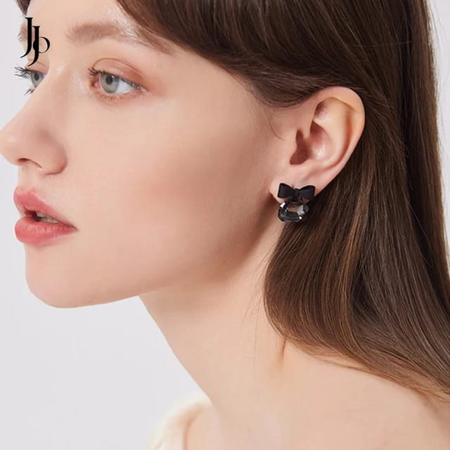 Yu Fashions Black Bow Knot Cubic Crystal Stud Earrings
