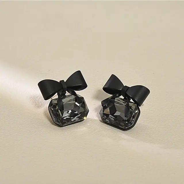 Yu Fashions Black Bow Knot Cubic Crystal Stud Earrings