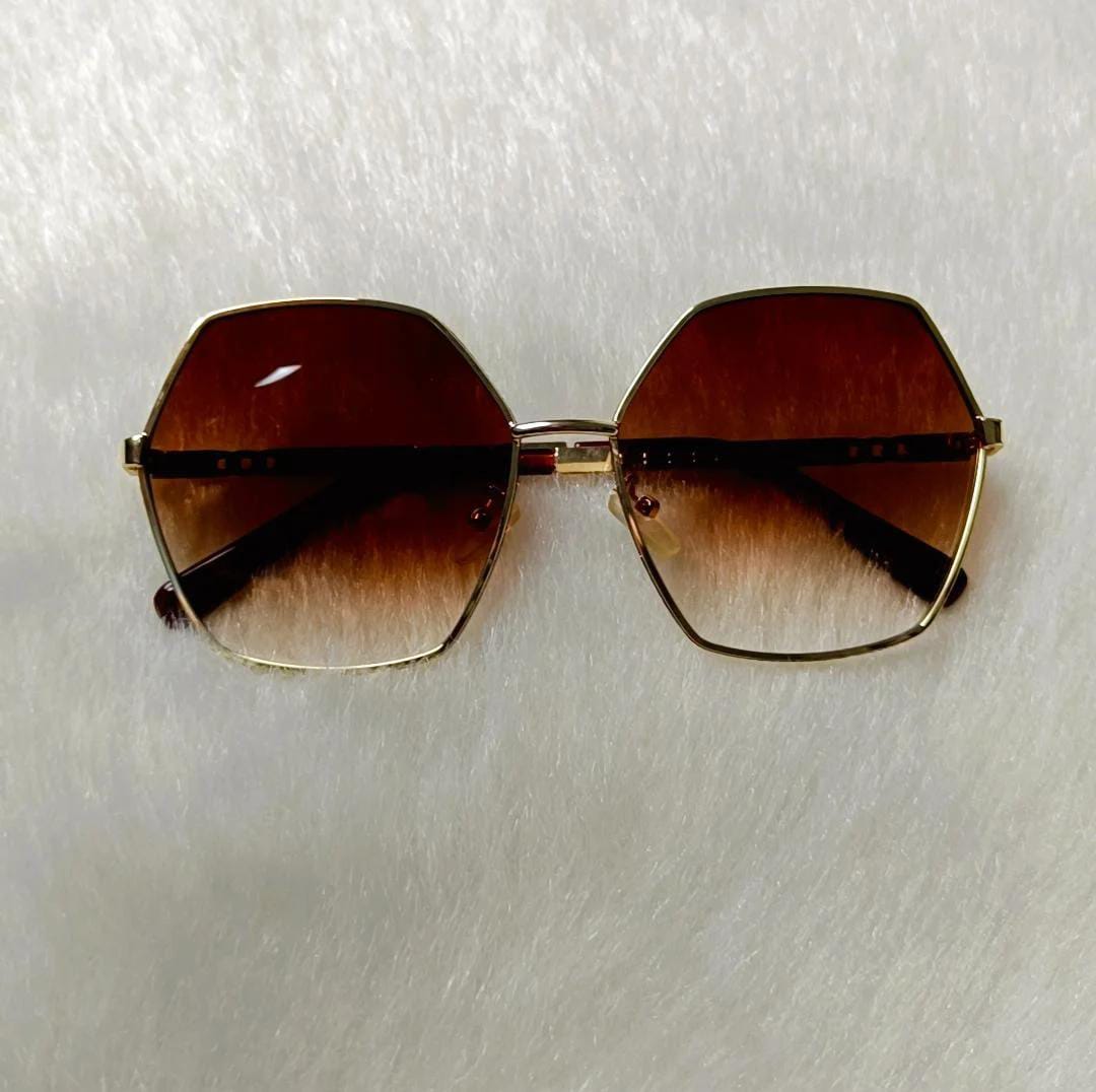 Yu Fashions High Fashion Edgy Classy UV Protcted Korean Sunglasses Deal