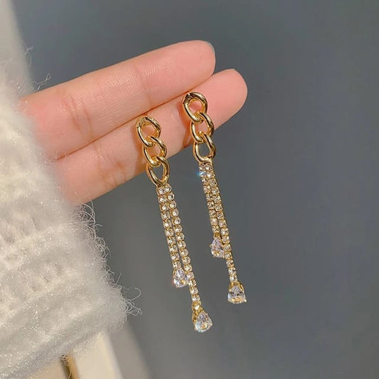 Yu Fashions Golden Tassel Chain Rhinestone High Fashion Korean Earrings pair