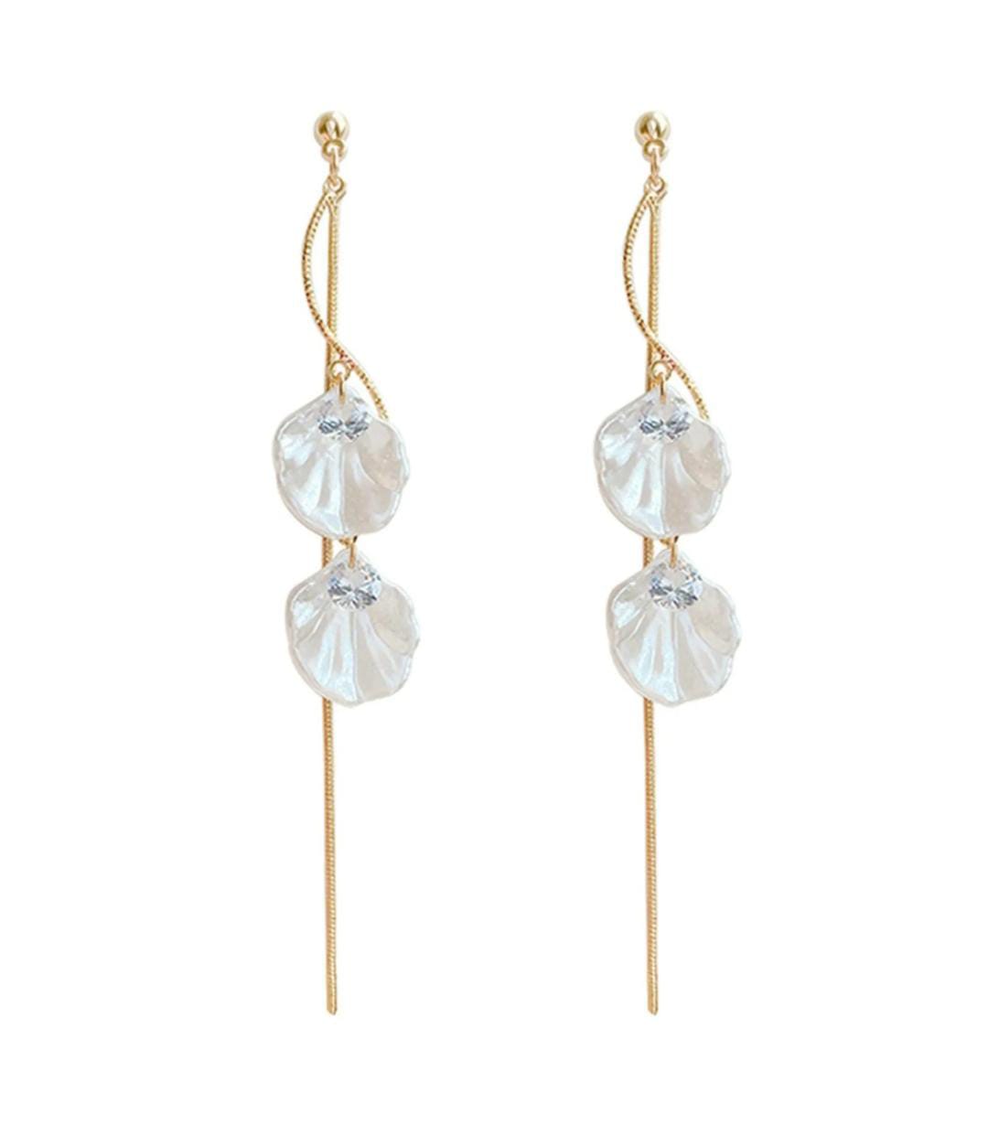 YU Fashions Seashell Drop Chain Korean Earrings Pair