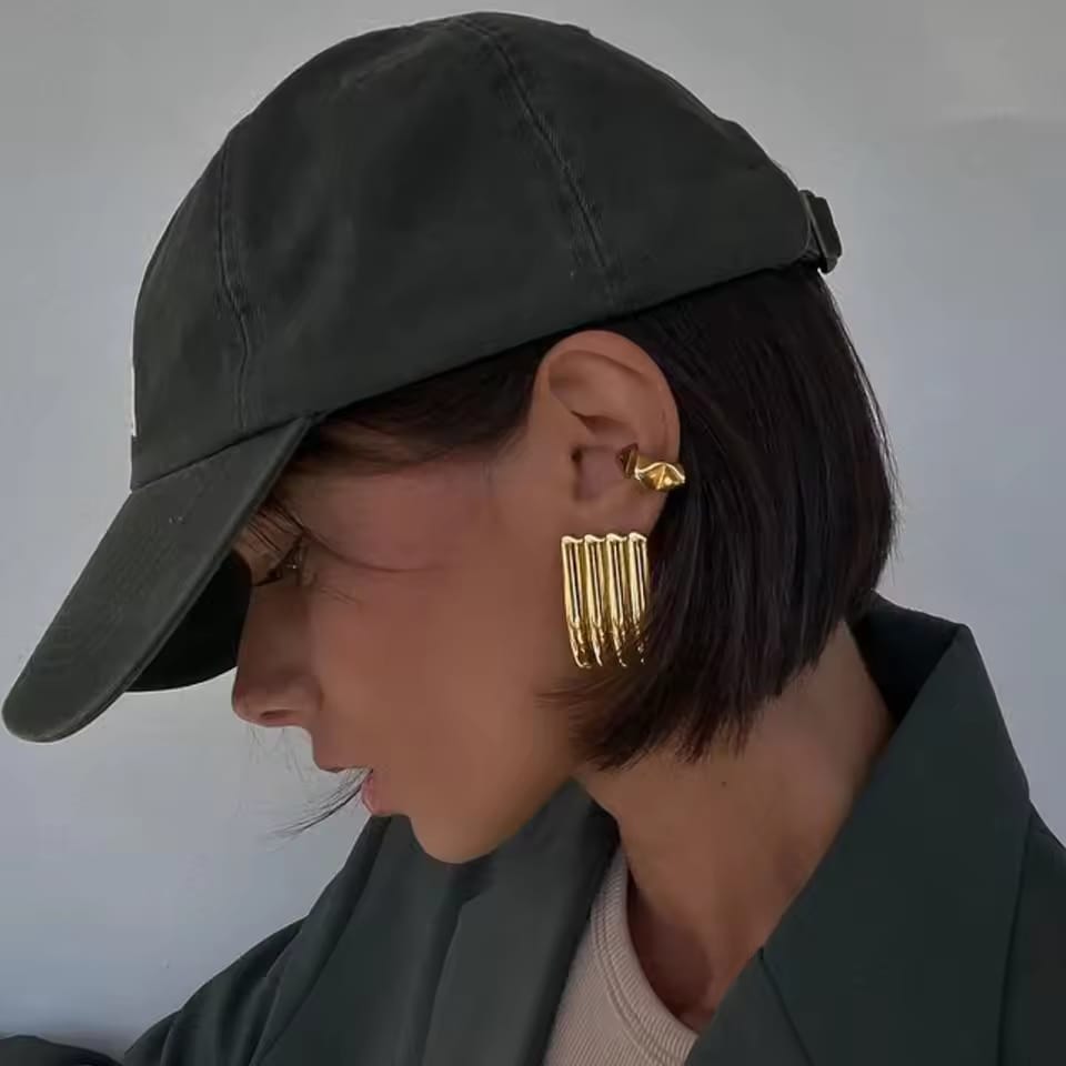 Yu Fashions Vertical Striped High Fashion Anti Tarnish Korean Earrings