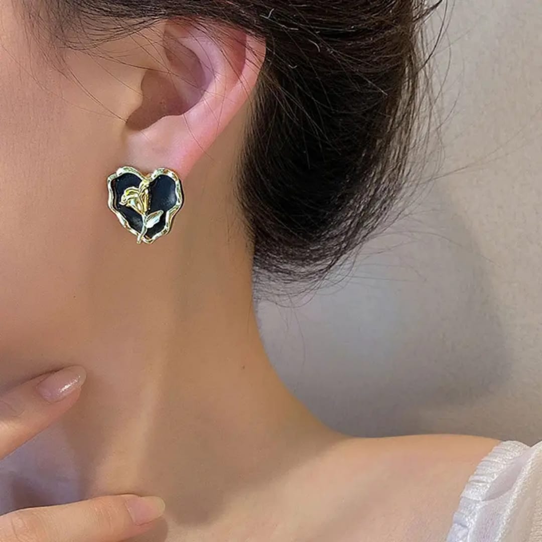 Yu Fashions Black Heart Rose Flower Enemalled High Fashion Korean earrings