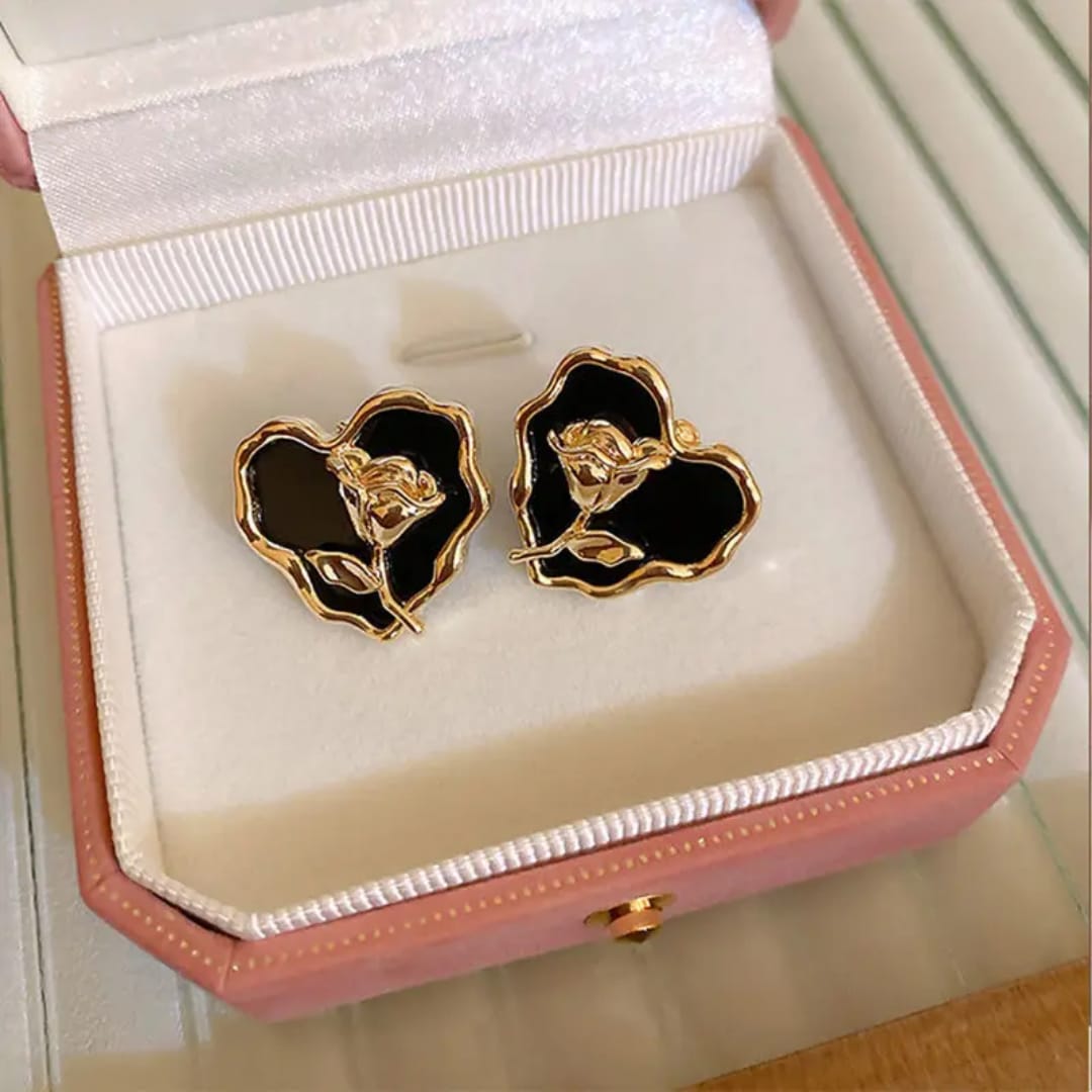 Yu Fashions Black Heart Rose Flower Enemalled High Fashion Korean earrings