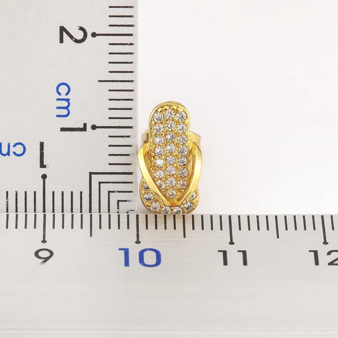 Yu Fashions Slippar Cute Chappal Rhinstone High Fashion Korean Stud Earring