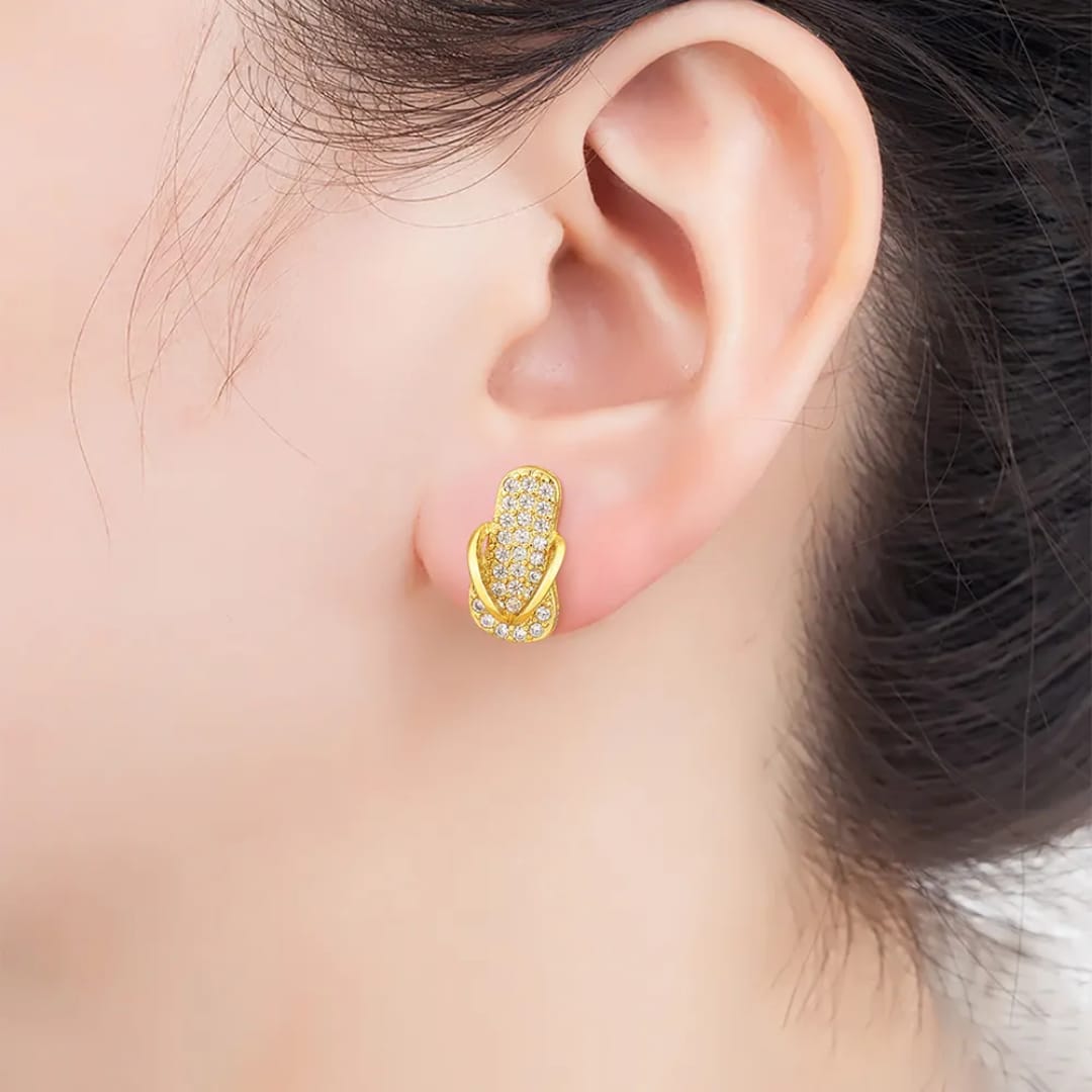 Yu Fashions Slippar Cute Chappal Rhinstone High Fashion Korean Stud Earring