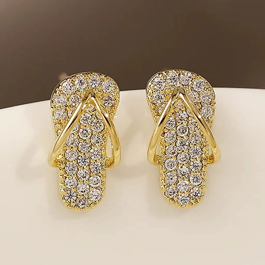 Yu Fashions Slippar Cute Chappal Rhinstone High Fashion Korean Stud Earring