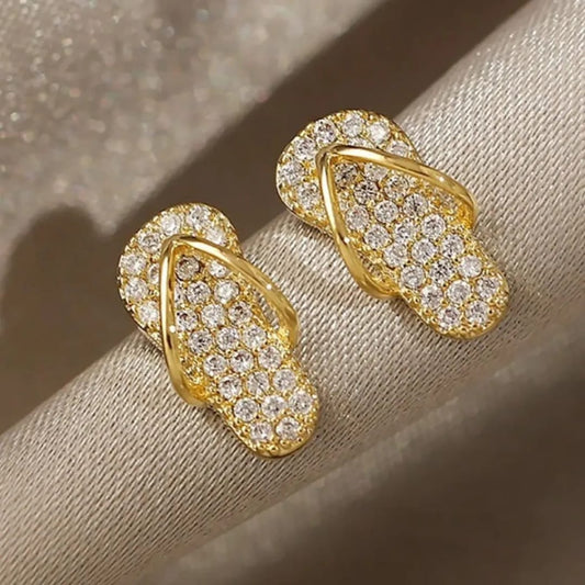 Yu Fashions Slippar Cute Chappal Rhinstone High Fashion Korean Stud Earring
