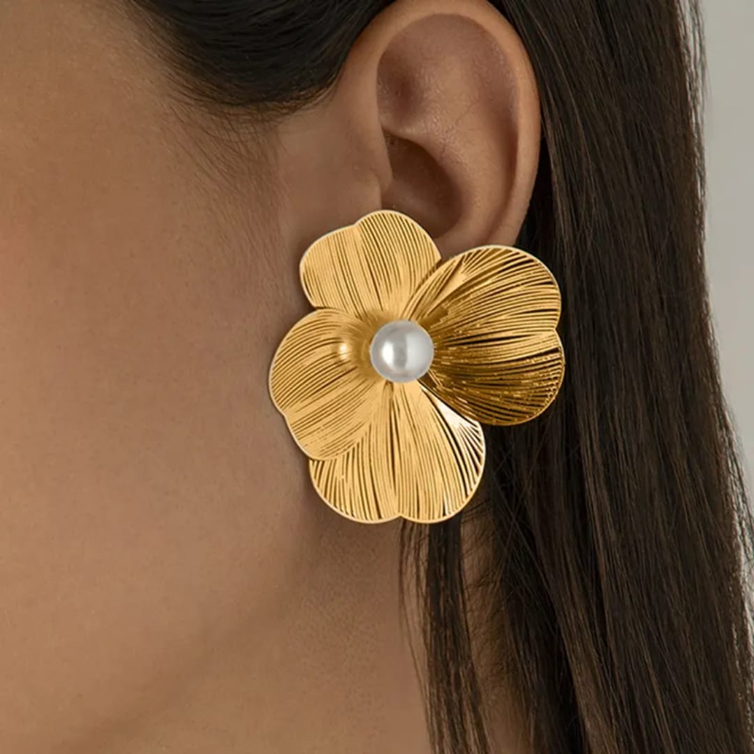 Yu Fashions Geometrical Flower Shaped  three petaled pansi inspired Lumi Pearl High Fashion Korean earrings