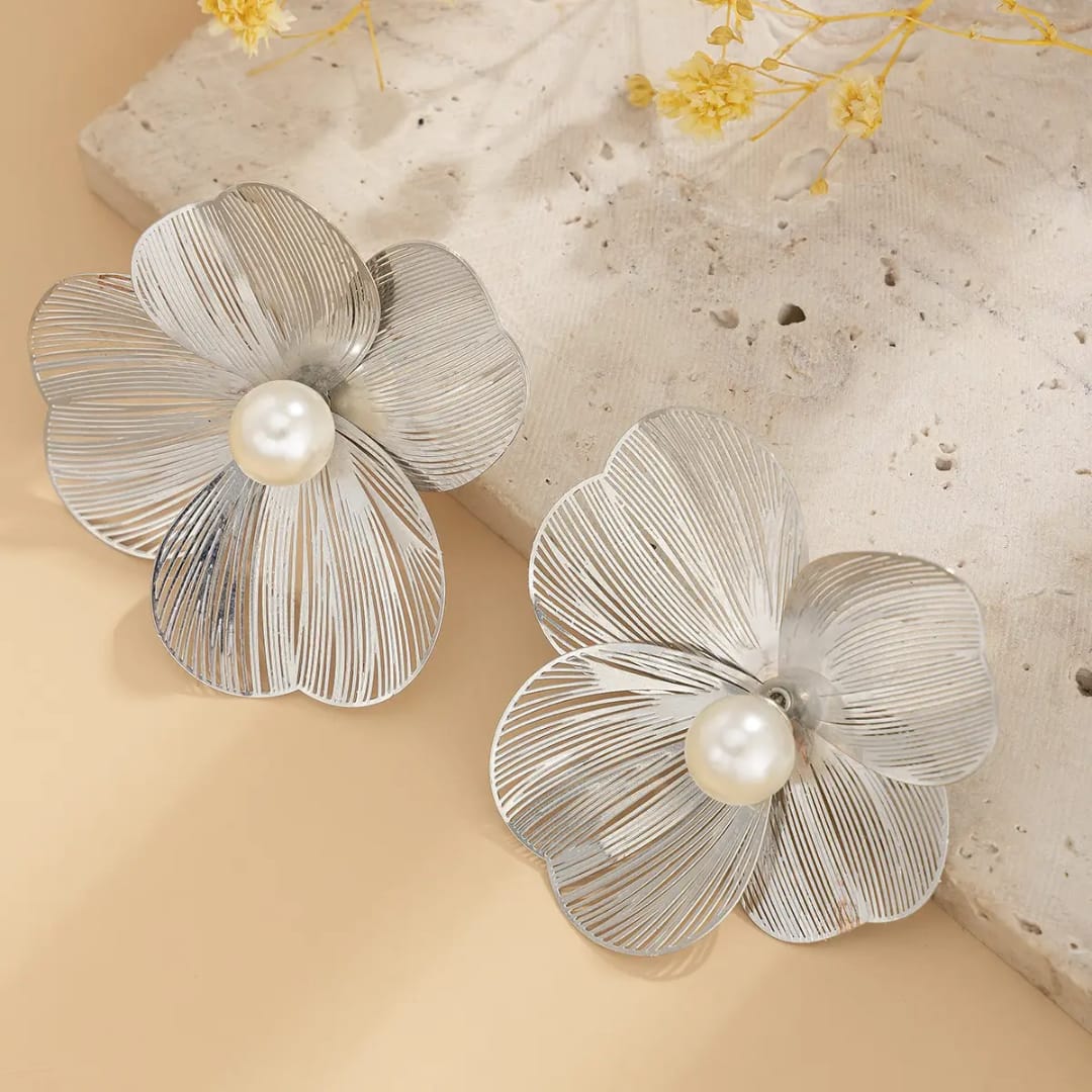 Yu Fashions Geometrical Flower Shaped  three petaled pansi inspired Lumi Pearl High Fashion Korean earrings